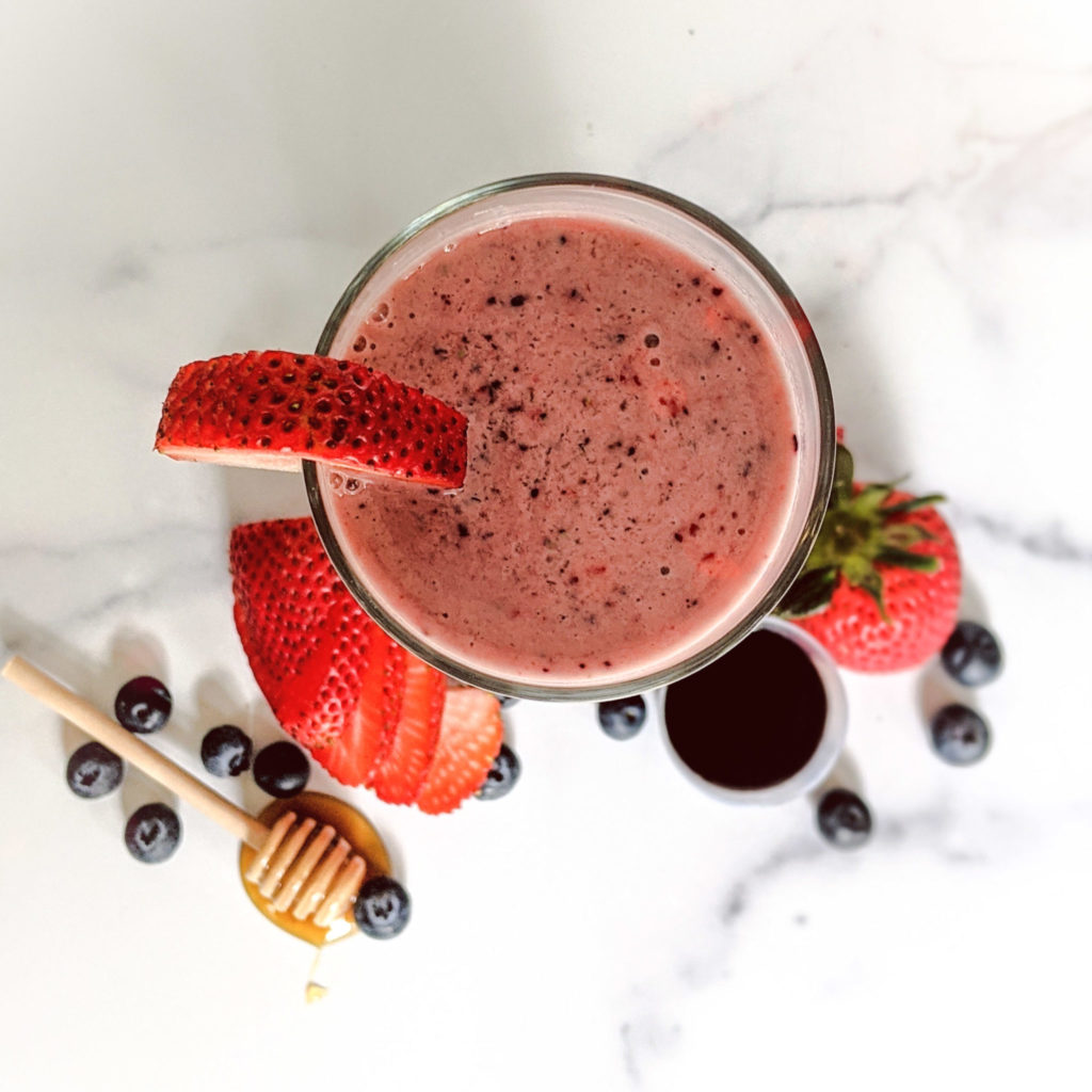 Immune Boosting Triple Berry Smoothie - Live Berry Well